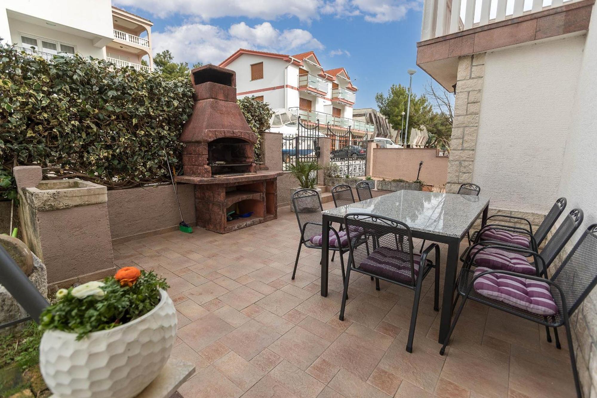 Apartments Karmen 1 Crikvenica Exterior foto
